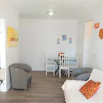 Apto No Centro, Com Otima Localizacao